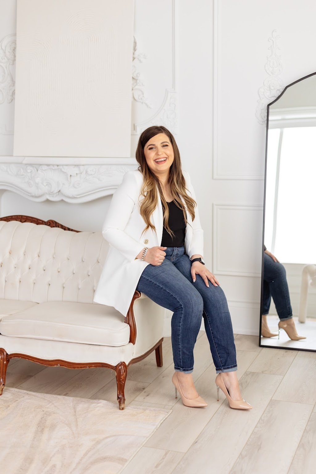 Daniela Rodrigues Royal LePage Frank | 200 Dundas St E, Whitby, ON L1N 2H8, Canada | Phone: (905) 809-9262