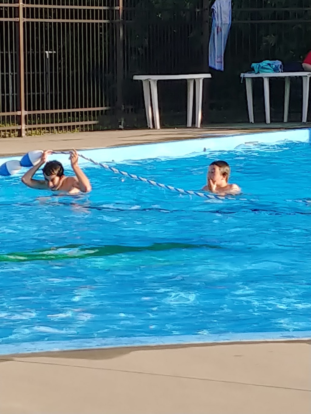 Piscine municipale | 30 Mnt Gagnon, Bois-des-Filion, QC J6Z 2L1, Canada | Phone: (450) 621-1460