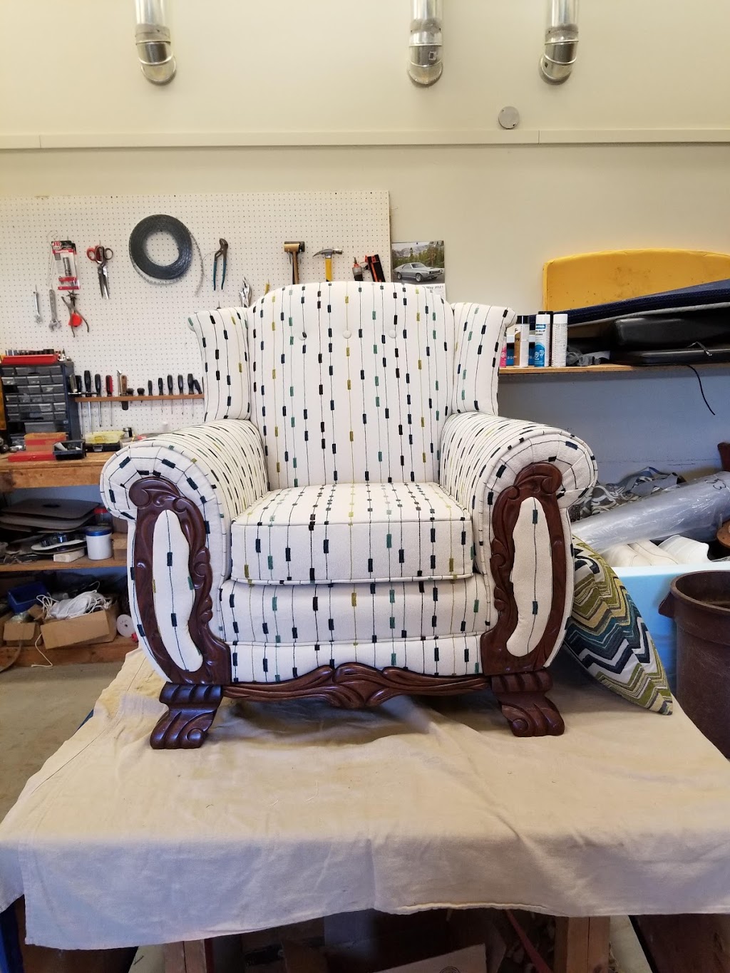 Smiths Upholstery | West, 701 Water St, Summerside, PE C1N 1X2, Canada | Phone: (902) 888-9647