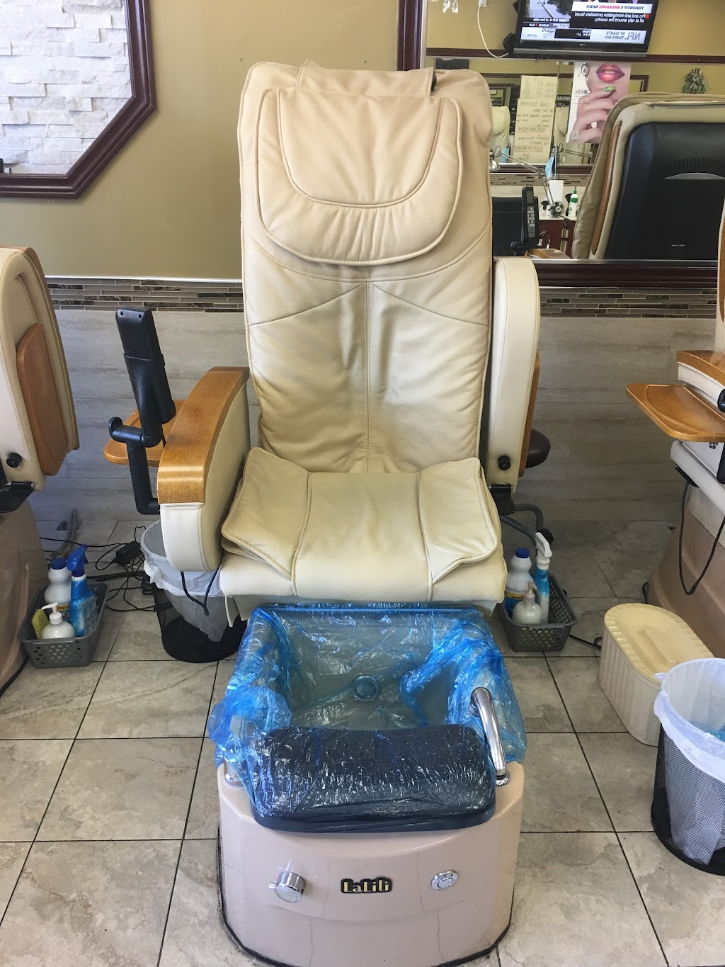 Rynas Nail & Beauty | 1 Nickel Gate, Woodbridge, ON L4L 8L7, Canada | Phone: (905) 850-9029