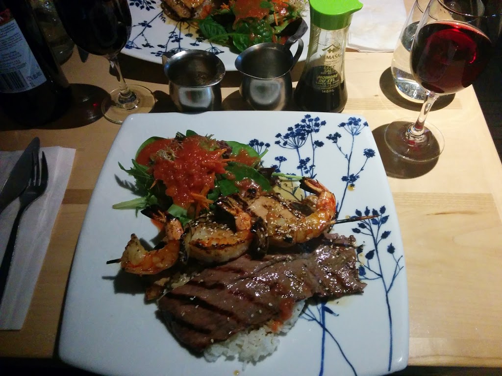 Restaurant Em | 2000 Av Victoria, Greenfield Park, QC J4V 1M6, Canada | Phone: (450) 672-5167