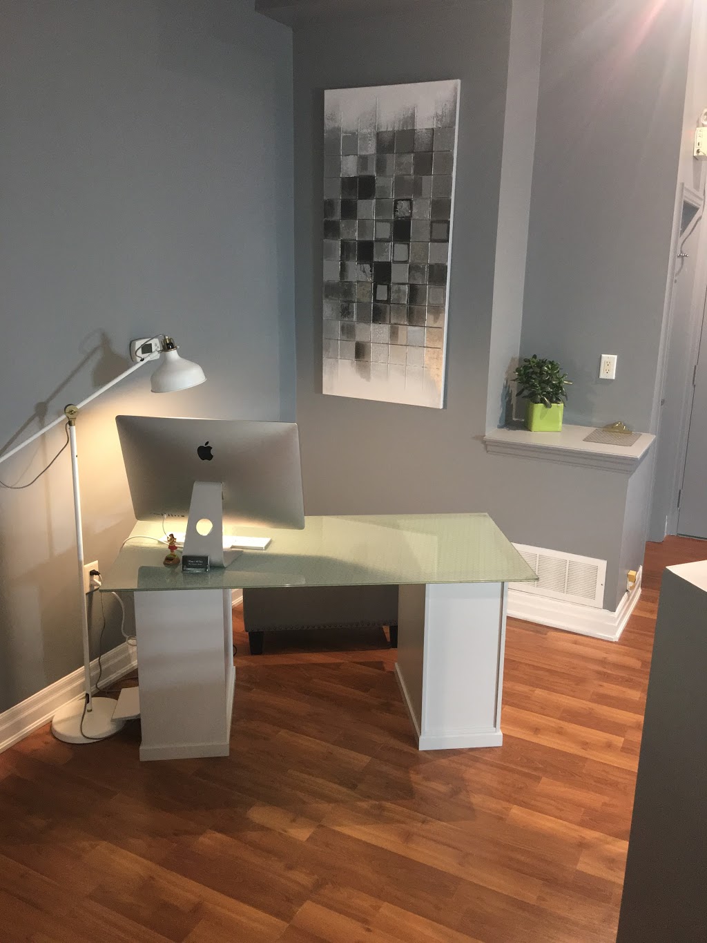 The Ink Stylist Toronto | 1010 Lagoon St, Mississauga, ON L5G 1H9, Canada | Phone: (289) 259-6537