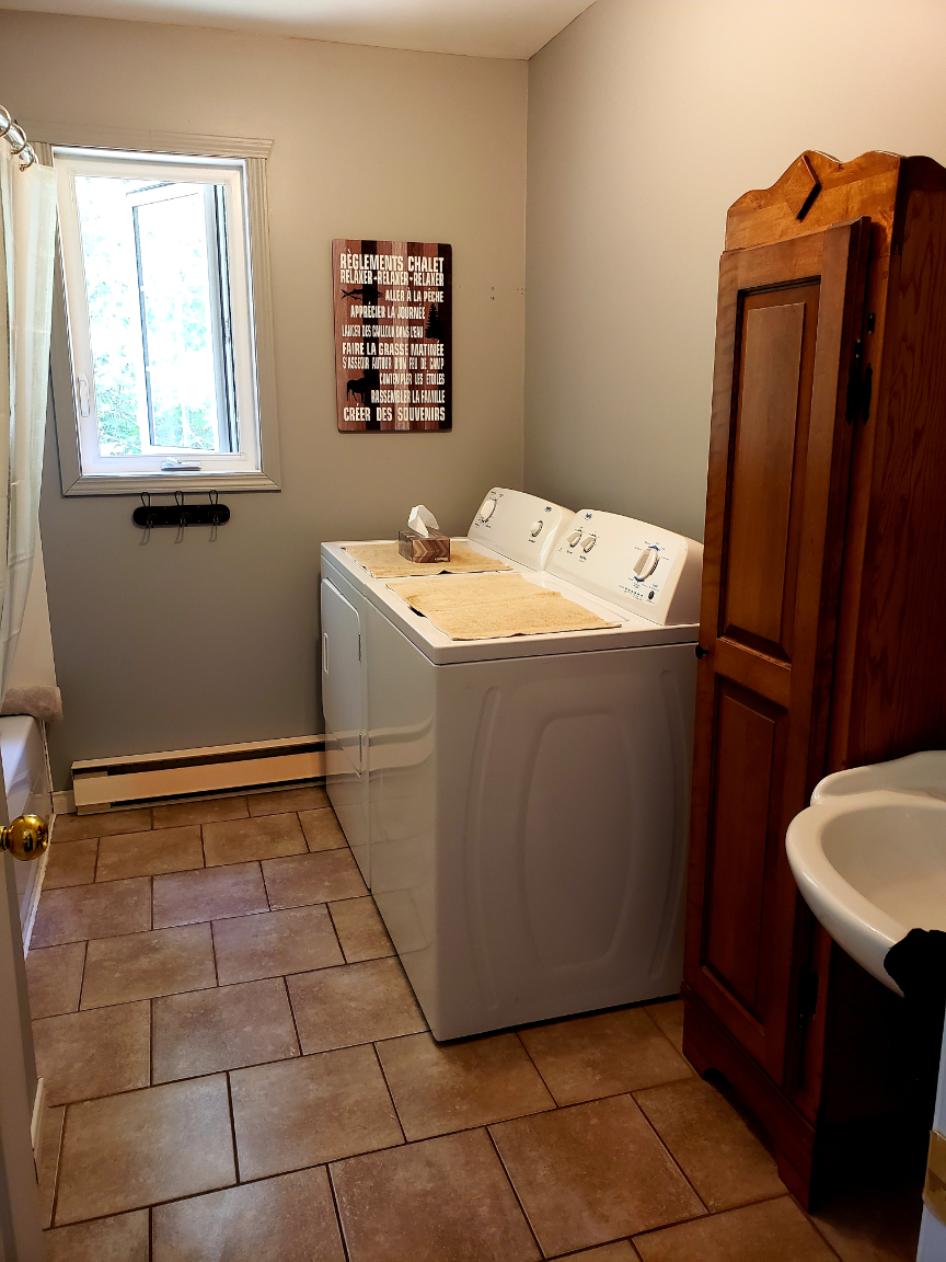 Le Panache des bois | 1190 Chemin Villeneuve Rue Brithanny, Saint-Alexis-des-Monts, QC J0K 1V0, Canada | Phone: (877) 819-5424