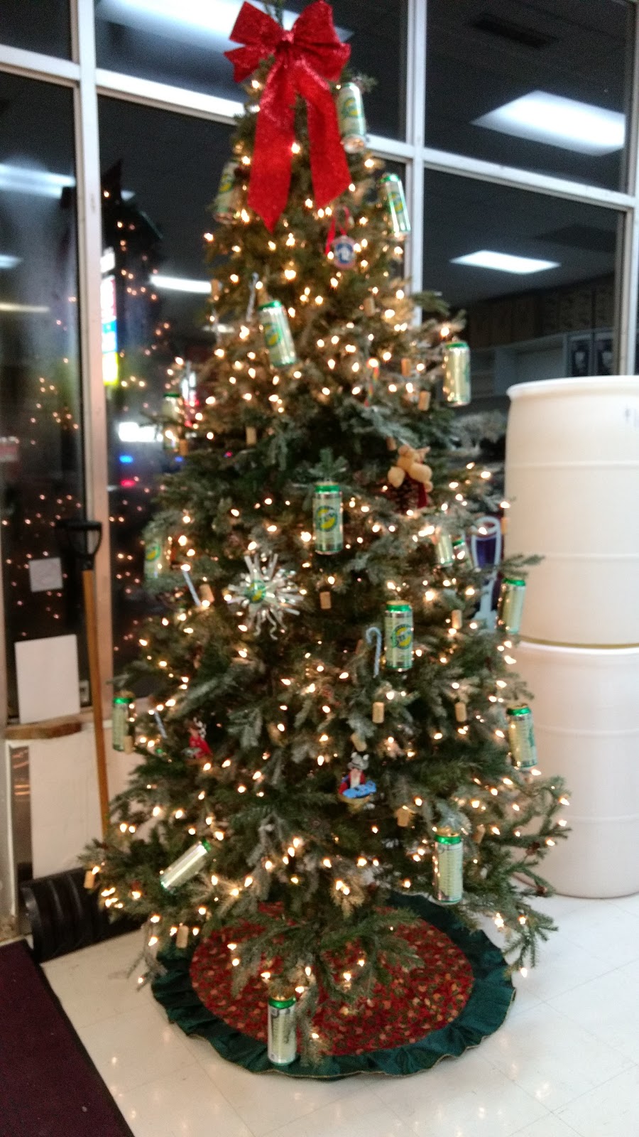 Jakes Windsor Brew | 2785 Howard Ave, Windsor, ON N8X 3X8, Canada | Phone: (519) 250-8602