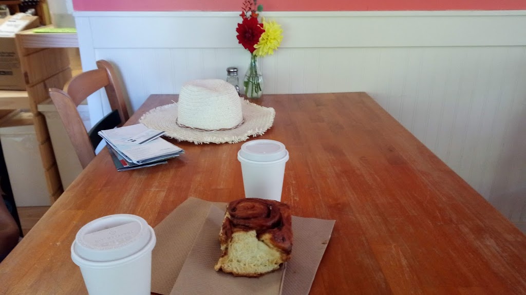 Saturna Cafe | 101 Narvaez Bay Rd, Saturna, BC V0N 2Y0, Canada | Phone: (250) 539-5177