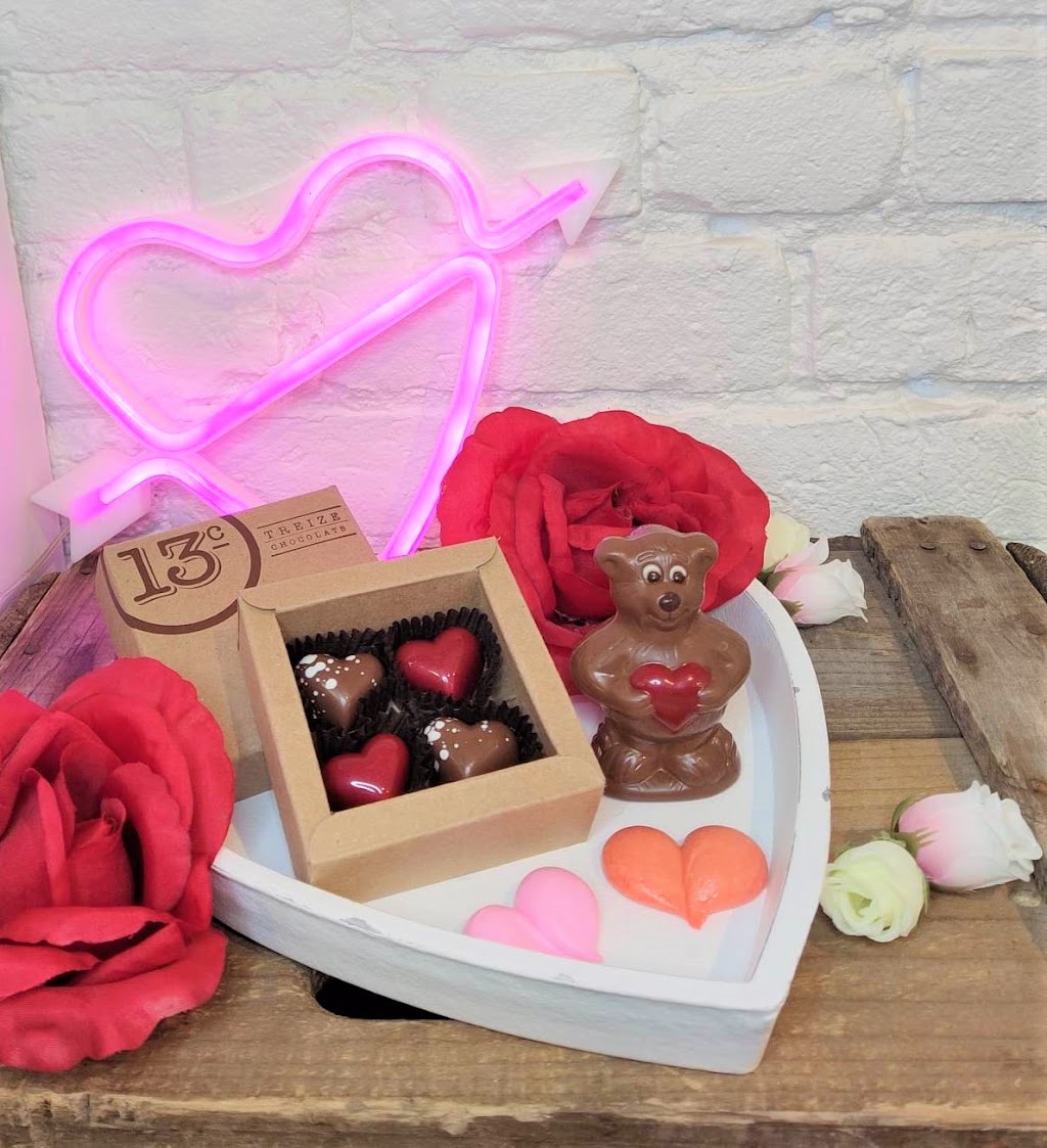 Treize Chocolats | 510 Bd des Promenades Suite 100, Saint-Bruno-de-Montarville, QC J3V 6A9, Canada | Phone: (450) 376-5513