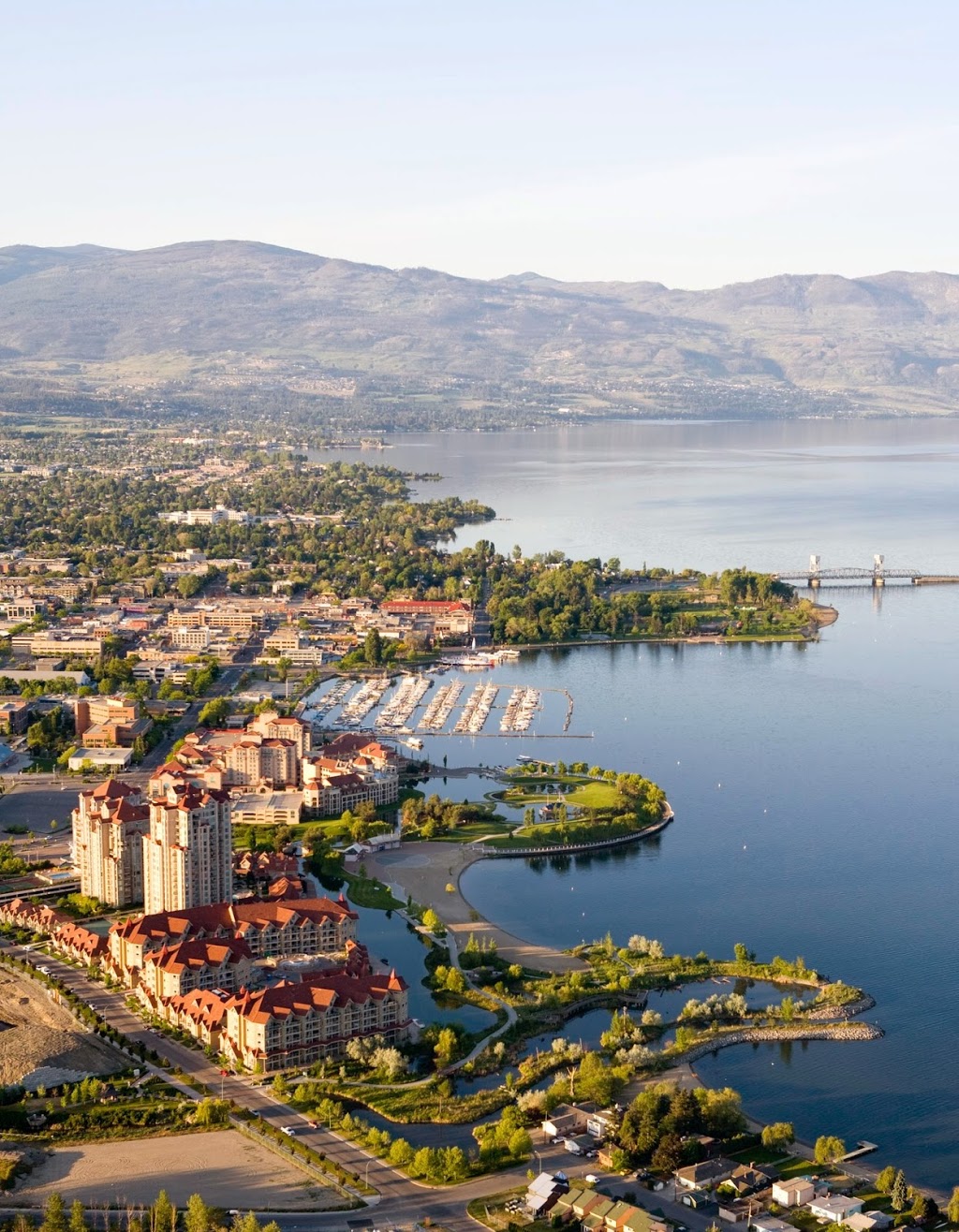 Kelowna International Airport | 5533 Airport Way, Kelowna, BC V1V 1S1, Canada | Phone: (250) 807-4300