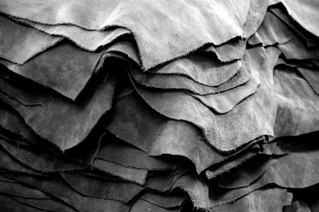 Establo Leather Company Limited | 93 Regal Rd, Guelph, ON N1K 1B6, Canada | Phone: (416) 712-9962