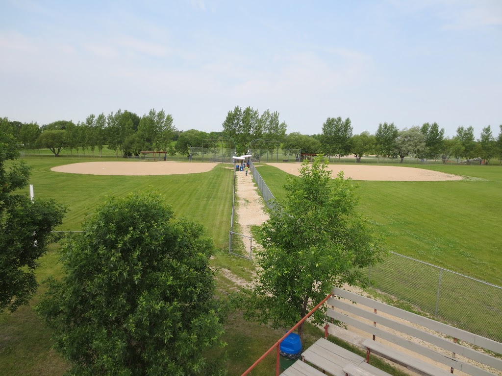 Seine River Minor Ball Park | 1130 Arnould Rd, Ile des Chênes, MB R0A 0T0, Canada | Phone: (204) 232-8775