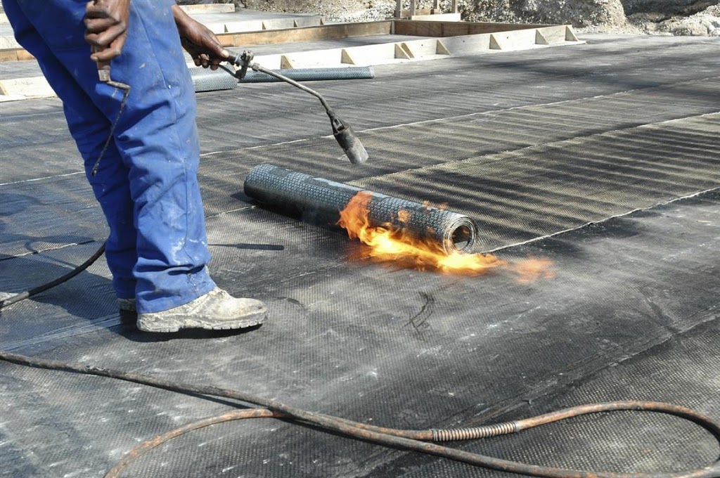 Canadian superior roofing | 87 Fontebella Ave, Woodbridge, ON L4H 2B8, Canada | Phone: (416) 285-0009