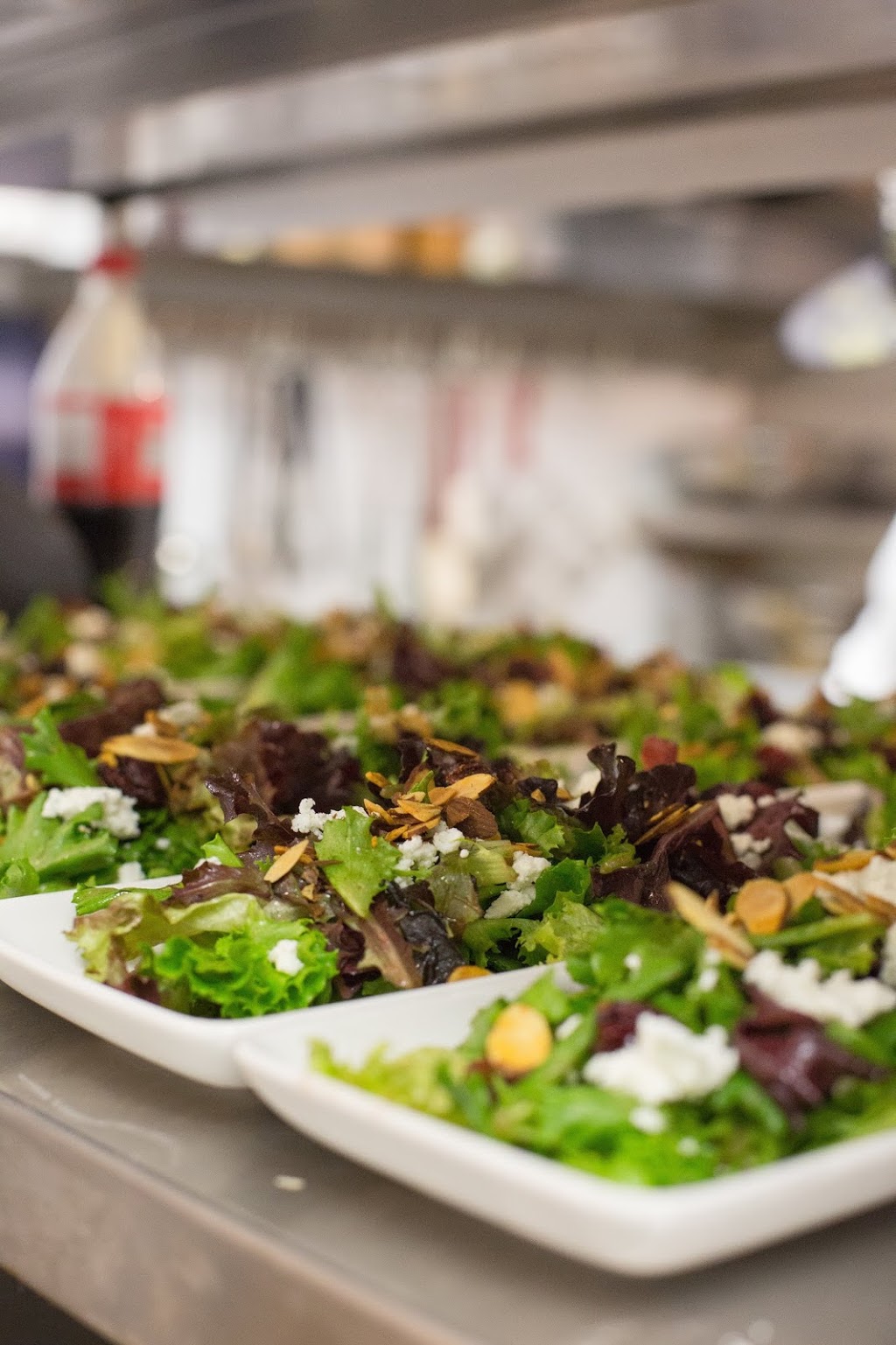 Artisan Bistro | 777 Royal Oak Dr, Victoria, BC V8X 4V1, Canada | Phone: (250) 590-9333