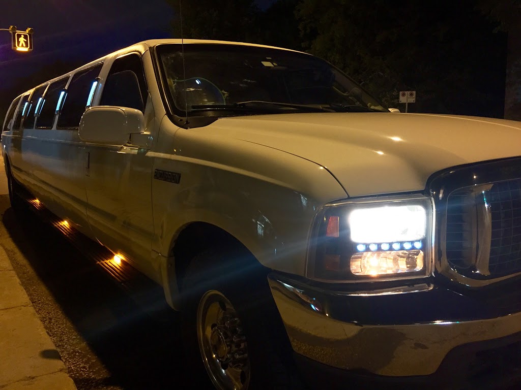 Rainbow Limousine Winnipeg | 1302 Leila Ave, Winnipeg, MB R2P 1J7, Canada | Phone: (204) 960-6662