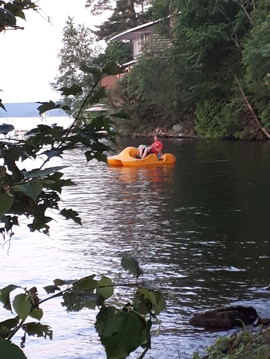 Mazinaw Lakeside Resort Eatery | Addington Highlands, ON K0H 1K0, Canada | Phone: (613) 336-1760