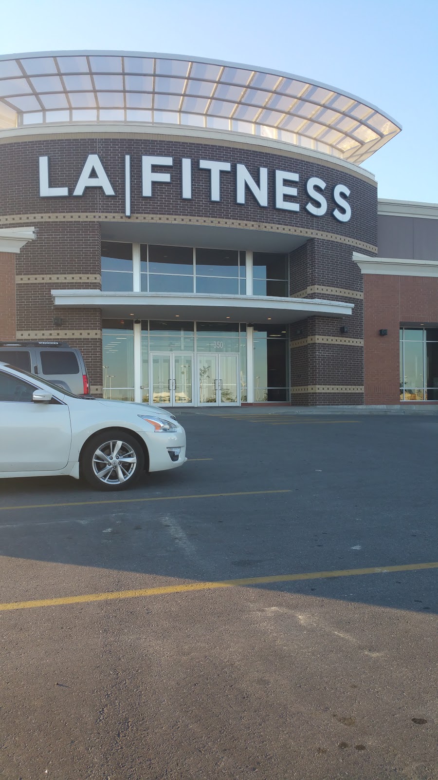 LA Fitness | gym | 350 Taunton Rd E, Whitby, ON L1R 0H4, Canada | 2896452863 OR +1 289-645-2863