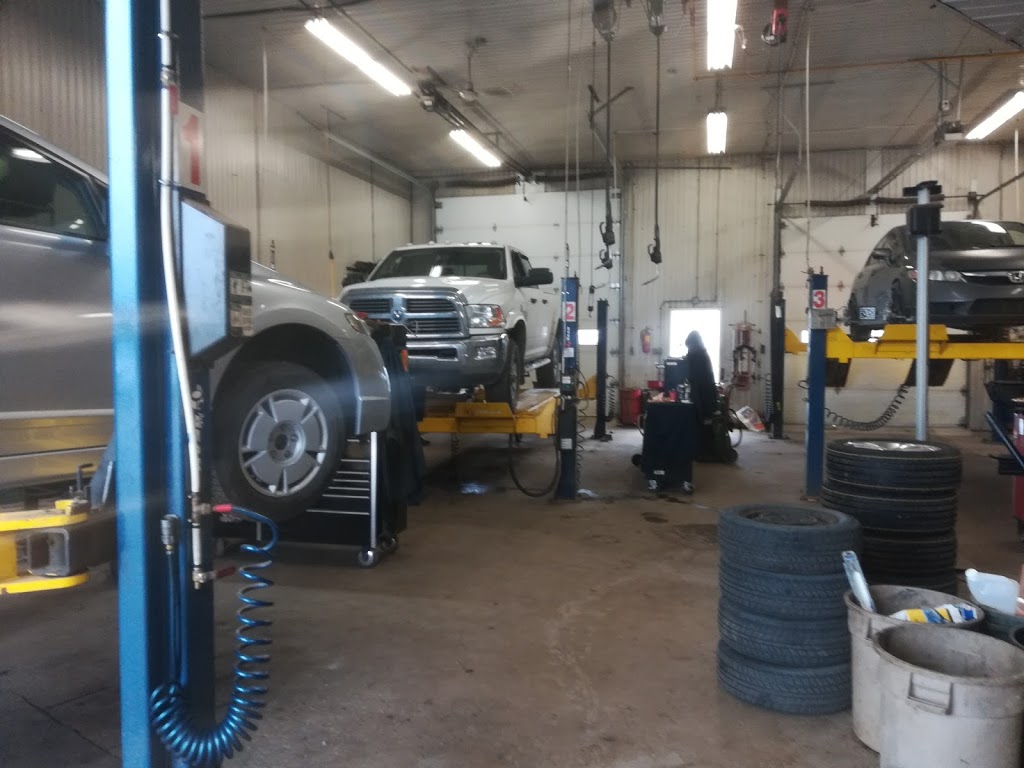 Autos N Marcoux Inc | 2409 Rue Notre Dame O, Victoriaville, QC G6T 2C7, Canada | Phone: (819) 752-2221