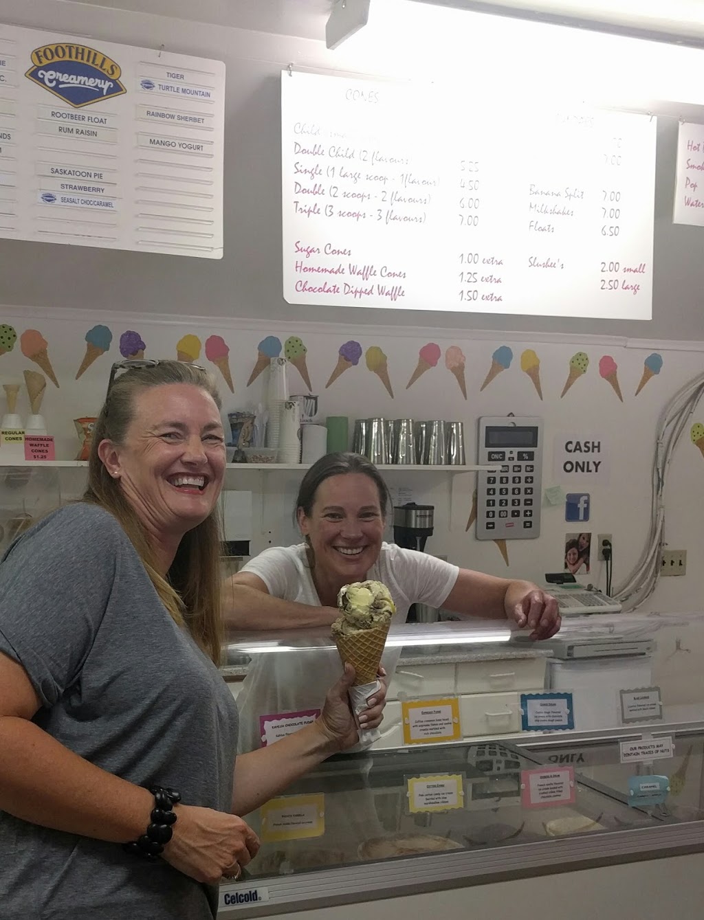 Scoops & Snacks | 44 White Ave, Bragg Creek, AB T0L 0K0, Canada | Phone: (403) 949-3494