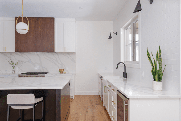 Legacy Homes | 1965 Upperpoint Gate, London, ON N6K 0J9, Canada | Phone: (519) 701-9550