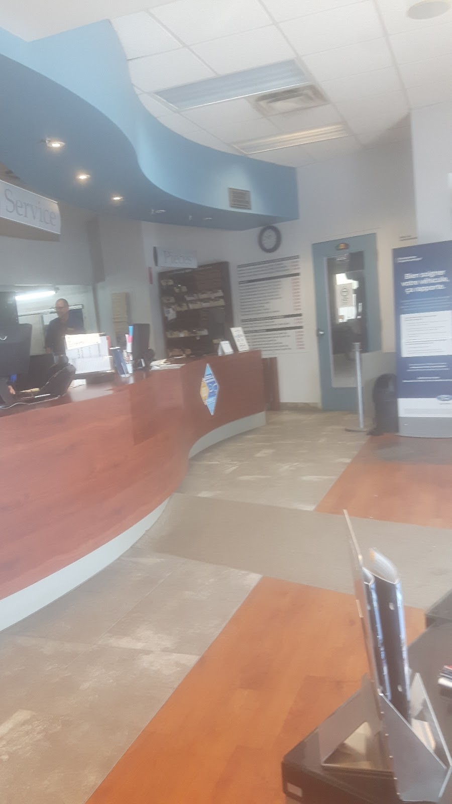 Prestige Ford | 1275 Boulevard Monseigneur-Langlois, Salaberry-de-Valleyfield, QC J6S 1C1, Canada | Phone: (450) 371-0711