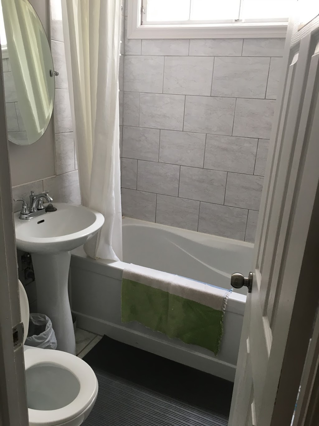 Comme Chez Vous | 5105 Rue Bélanger, Montréal, QC H1T 1C7, Canada | Phone: (514) 374-0561