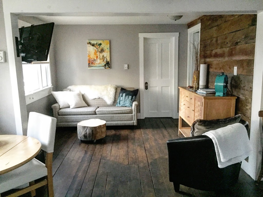 Far Far Away Guesthouse | 6929 Hwy 3, Martins Point Rd, Chester, NS B0J 2E0, Canada | Phone: (902) 478-5454