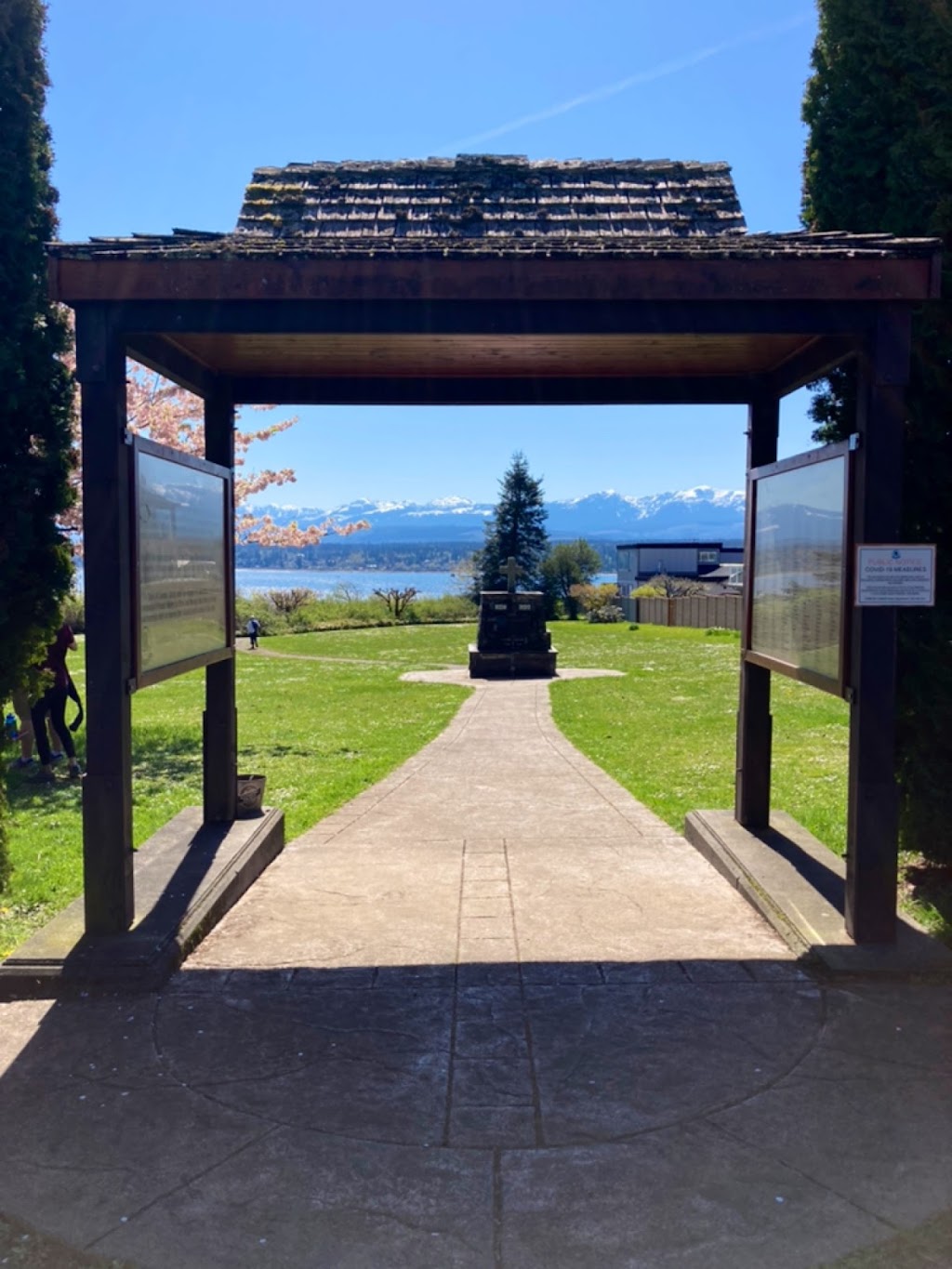 Pioneer Memorial Park | 152 Manor Dr, Comox, BC V9M 1C7, Canada | Phone: (250) 339-2202