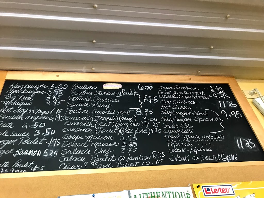 Casse-Croute Chez Claudette | 150 Chemin de Ste Marguerite, Sainte-Marguerite-du-Lac-Masson, QC J0T 1L0, Canada | Phone: (450) 228-2633