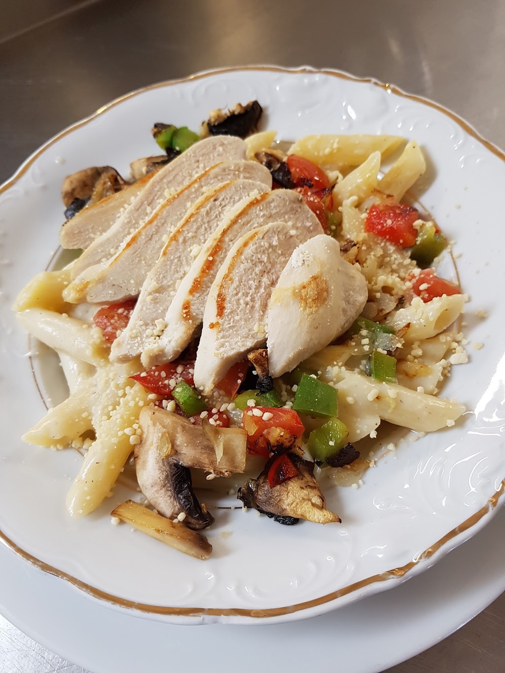Shellys Family Dining & Catering | 1192 Kohler Rd, Cayuga, ON N0A 1E0, Canada | Phone: (905) 518-0024