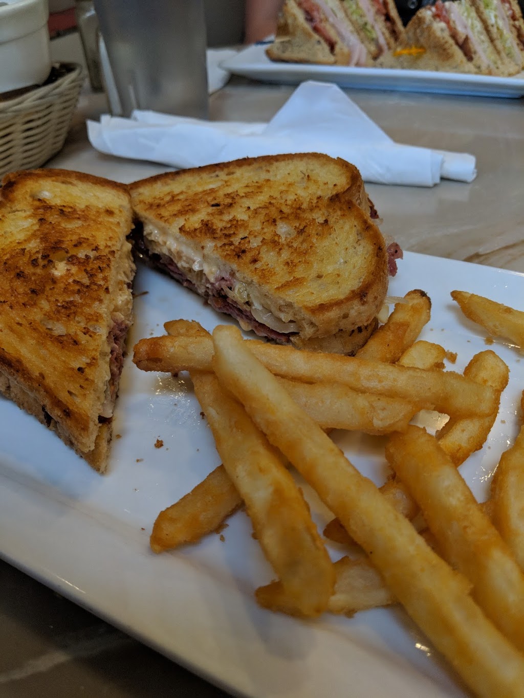 Jimmys Lunch Box | 7117 Bridge St, Mission, BC V2V 2X6, Canada | Phone: (604) 814-5003