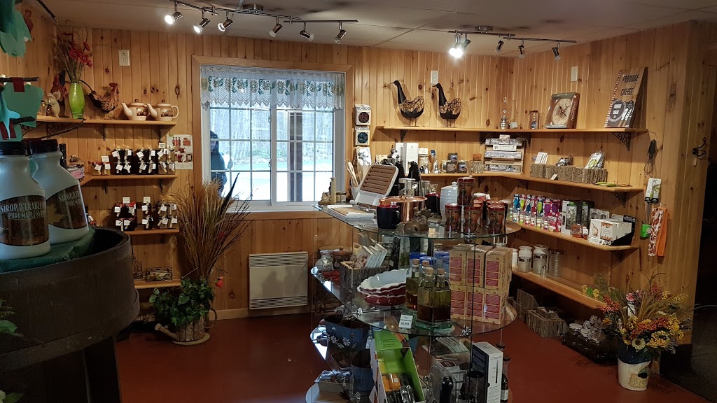 Érablière lAutre Versan | 350 4e Rang, Sainte-Hélène-de-Bagot, QC J0H 1M0, Canada | Phone: (450) 791-2616