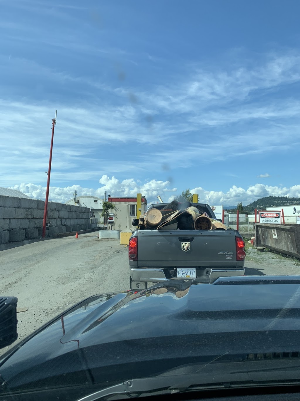 First Class Transfer Station | 34613 Vye Rd, Abbotsford, BC V2S 8J7, Canada | Phone: (604) 854-0095