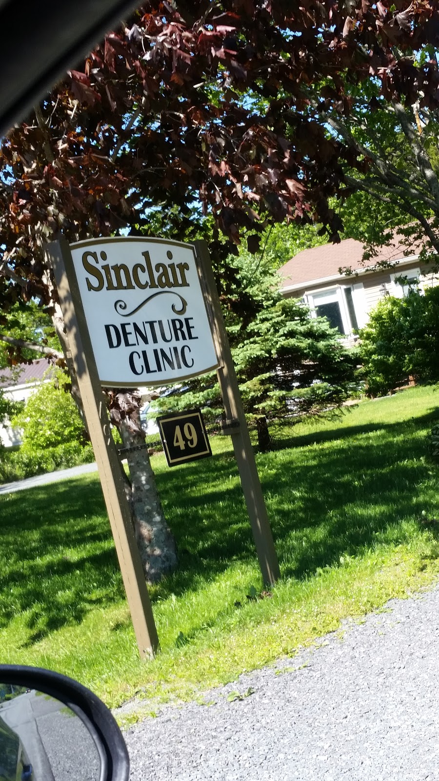 Sinclair Denture Clinic | dentist | 49 Bell St, Lake Echo, NS B3E 1N3, Canada | 9028293964 OR +1 902-829-3964