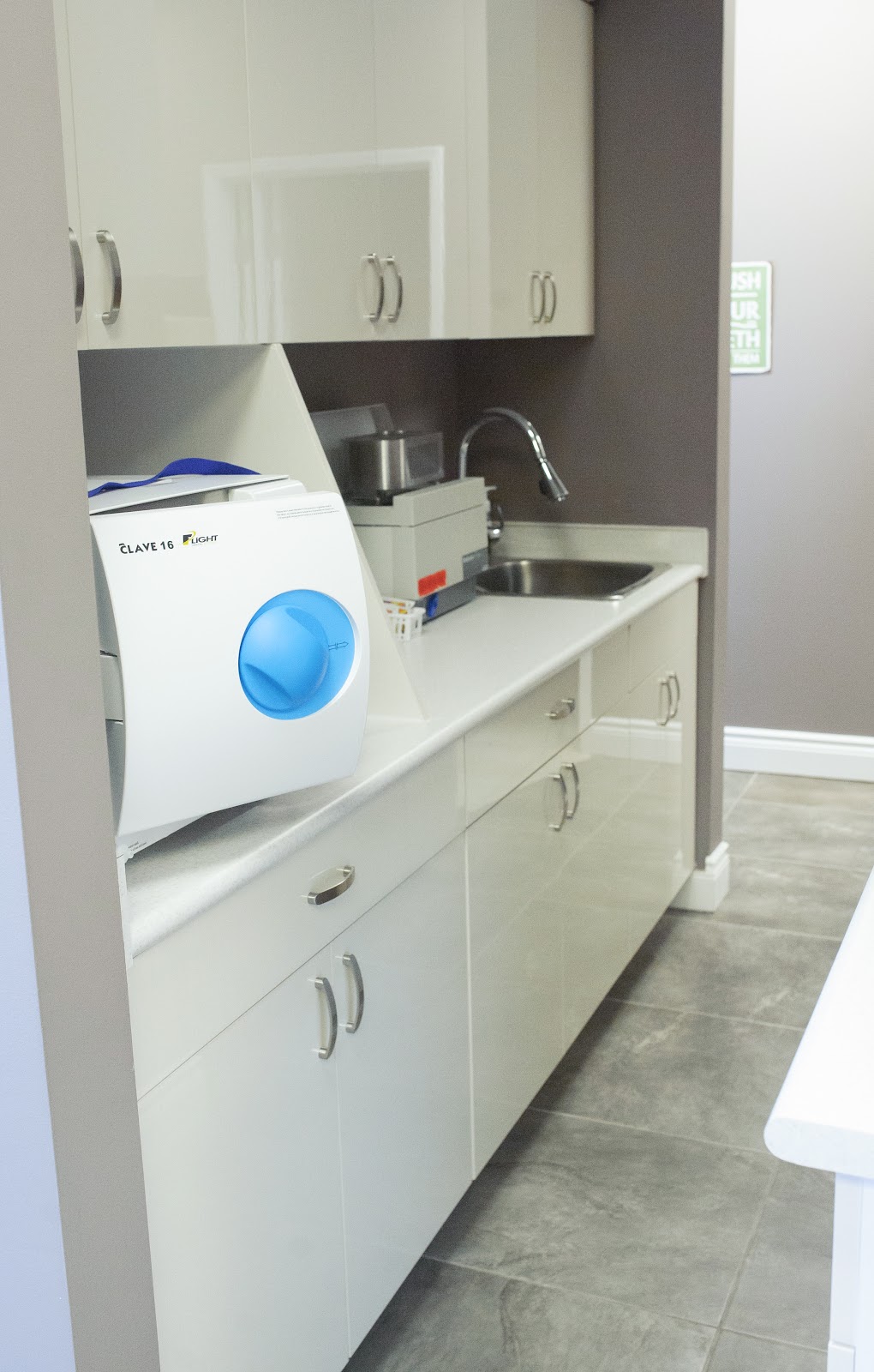 Holland River Dental - Bradford | 27 John St W, Bradford, ON L3Z 2B3, Canada | Phone: (289) 803-8885