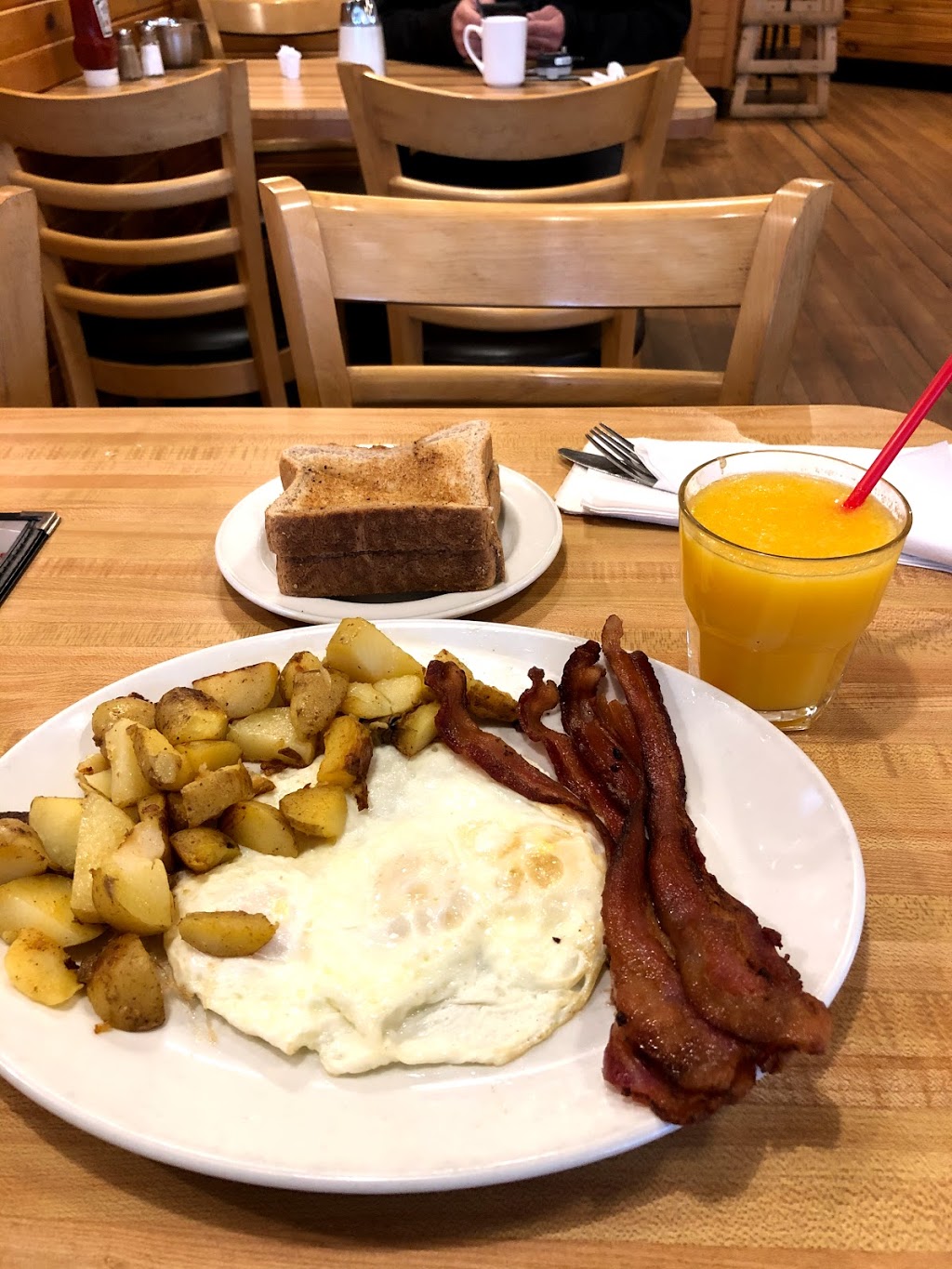 Sunset Grill | 8280 ON-27, Woodbridge, ON L4H 0R9, Canada | Phone: (905) 265-9080
