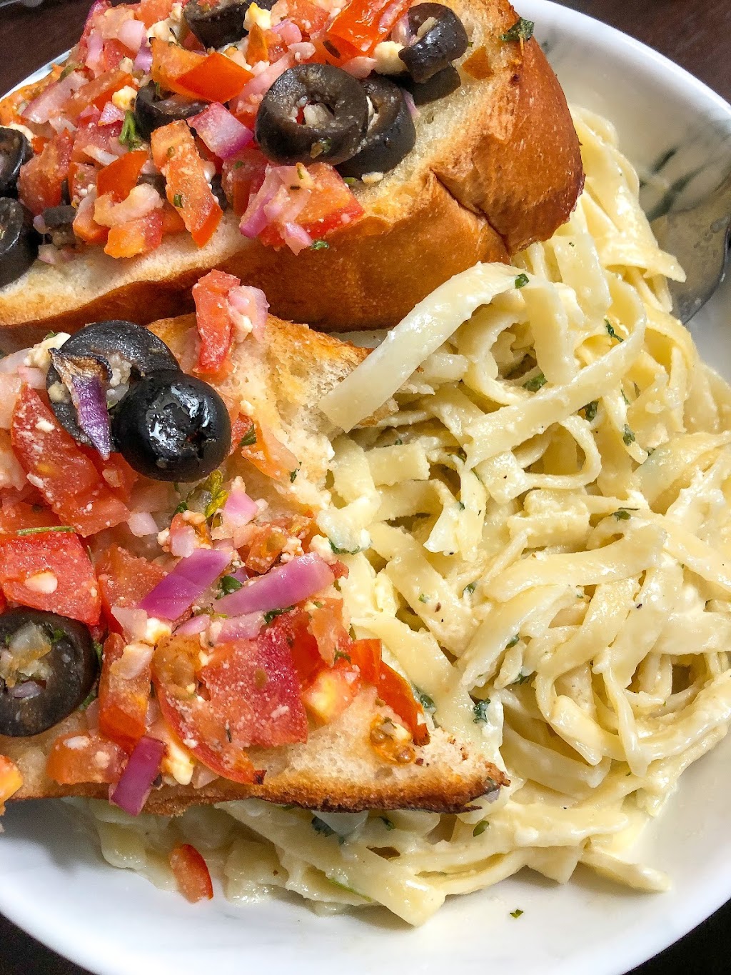 Napolis Restaurant Pizza & Pasta | 81 Richmond Rd, Ottawa, ON K1Z 6V8, Canada | Phone: (613) 728-1973