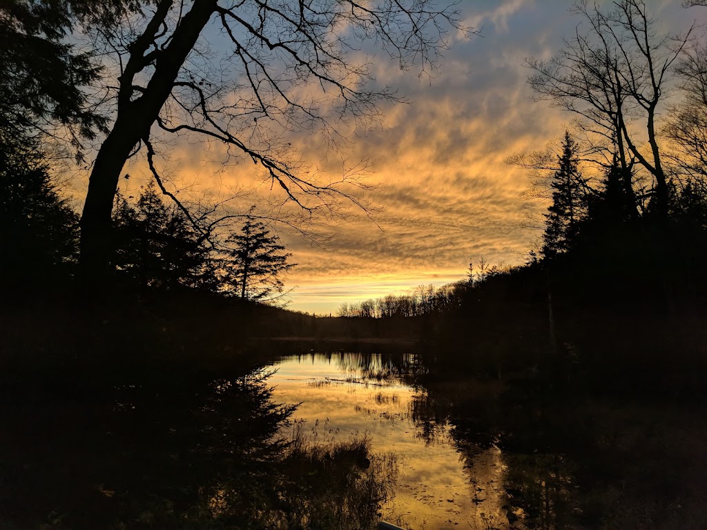 Fortune Lake | Prom. du Lac-Fortune, Chelsea, QC J9B 2N3, Canada | Phone: (613) 239-5000