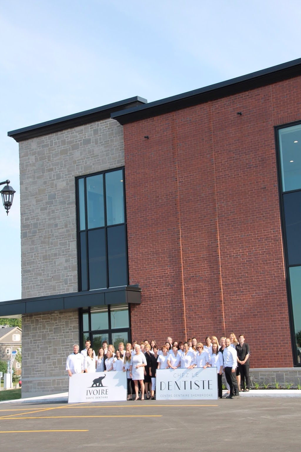Chez le dentiste centre dentaire sherbrooke | 1000 Boulevard Lionel-Groulx #201, Sherbrooke, QC J1L 0H5, Canada | Phone: (819) 560-1000