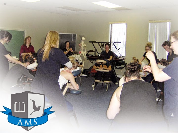 Académie de massage scientifique (campus de Terrebonne) | 1160 Rue Levis suite 100, Terrebonne, QC J6W 5S6, Canada | Phone: (800) 475-1964