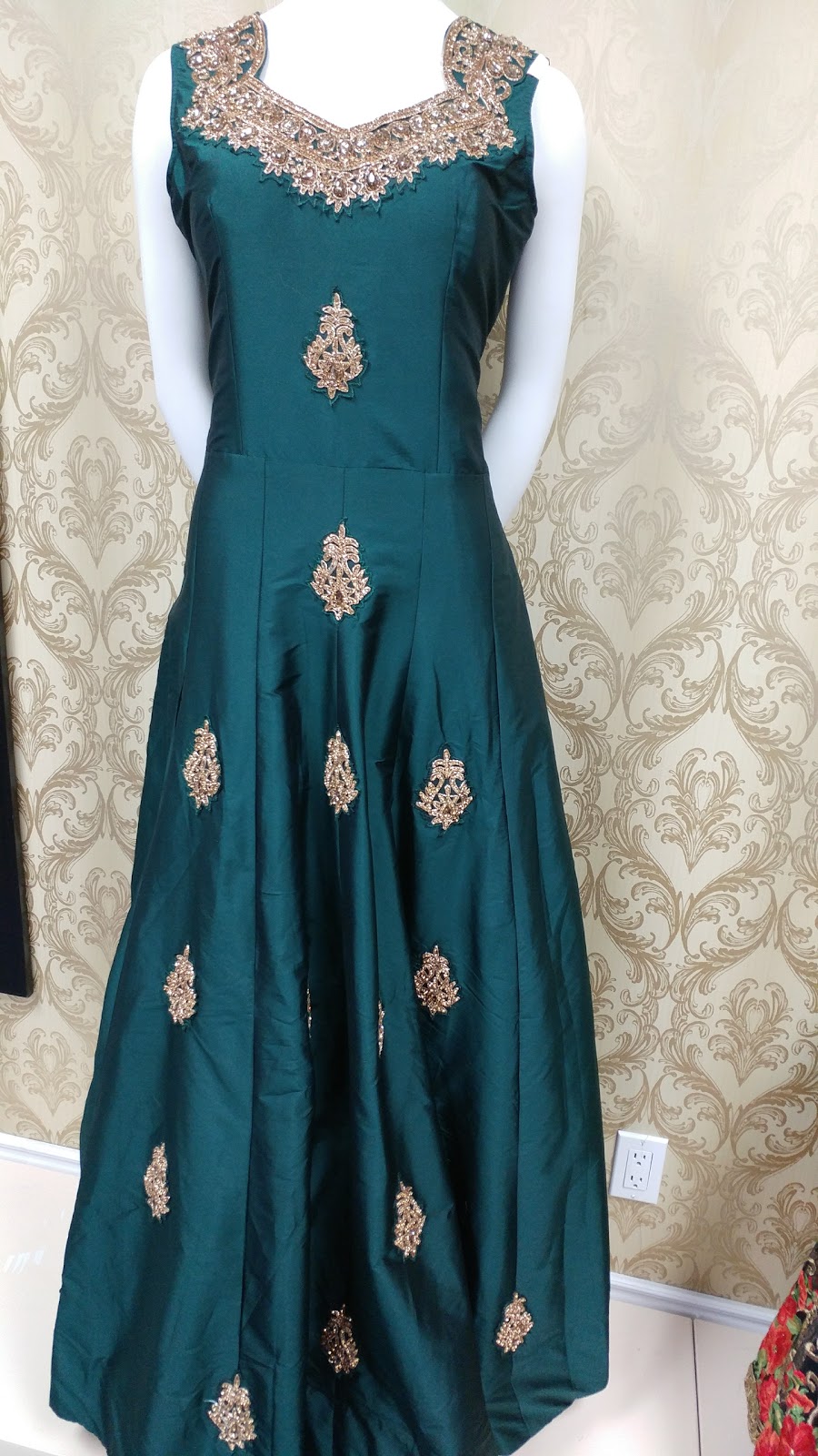 Phulkari Fashion | 9889 Markham Rd #9, Markham, ON L6E 0B7, Canada | Phone: (905) 472-1422