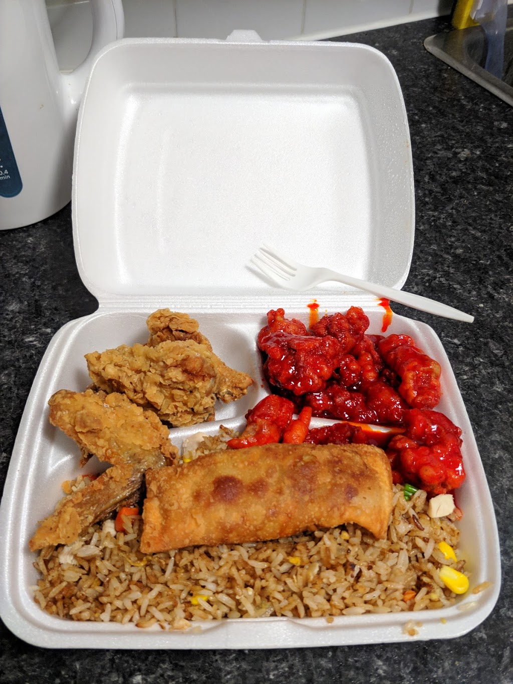 Egg Roll King | 85 Courtland Ave E, Kitchener, ON N2G 2T6, Canada | Phone: (519) 749-9869