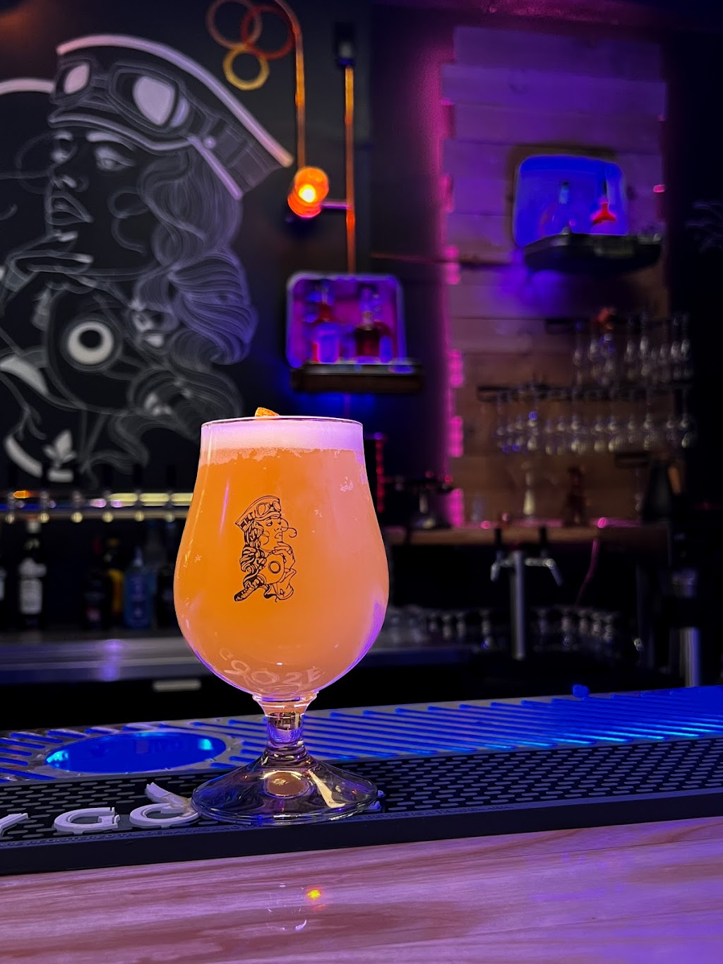 Le brasseur | 81 A Boulevard Georges-Gagné S, Delson, QC J5B 2E6, Canada | Phone: (514) 418-6382