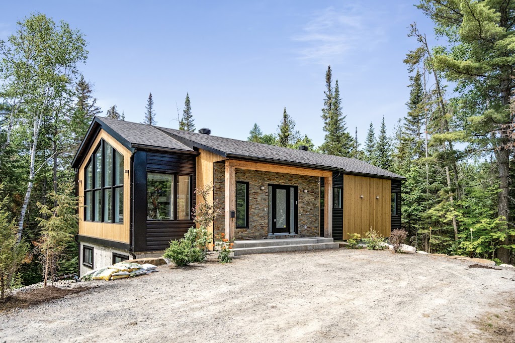 Optimus Lodge | 1013 Chem. du Village, Saint-Adolphe-dHoward, QC J0T 2B0, Canada | Phone: (514) 862-0601