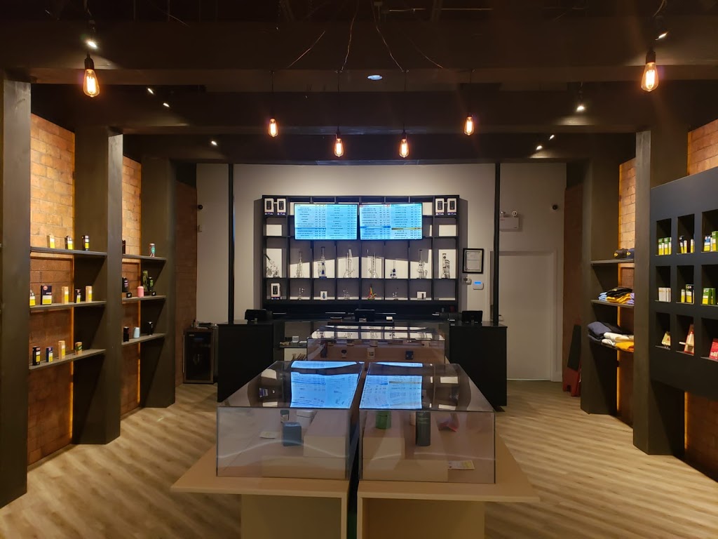 Budders Cannabis | 3466 Dundas St W, York, ON M6S 2P3, Canada | Phone: (416) 763-2833