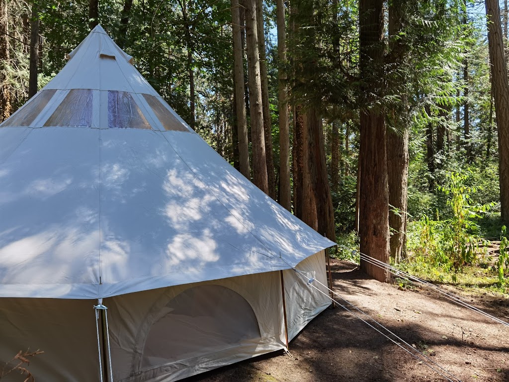 Island Glamping Adventures | 1266 Freshwater Cres, Victoria, BC V9B 0L9, Canada | Phone: (604) 754-9015