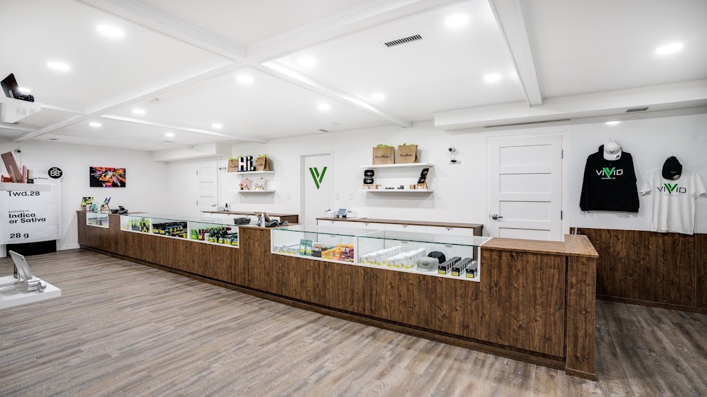 Vivid Cannabis Co. | 3 Progress Dr Unit 3, Orillia, ON L3V 0T7, Canada | Phone: (705) 298-1852
