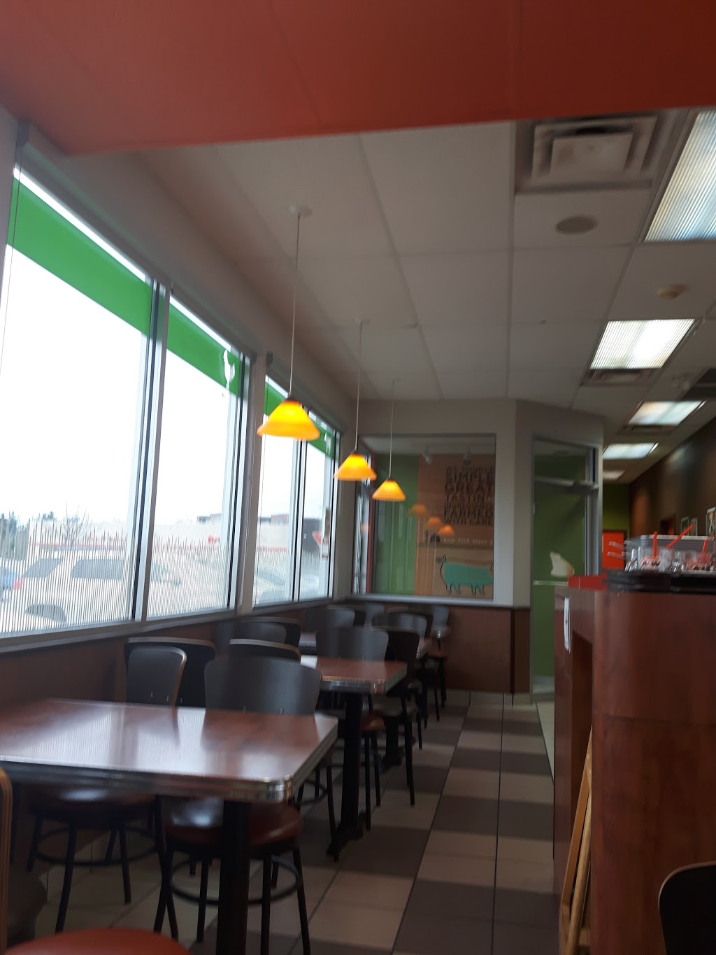 A&W Canada | 1975 Dundas St, London, ON N5V 4Y5, Canada | Phone: (519) 455-8989