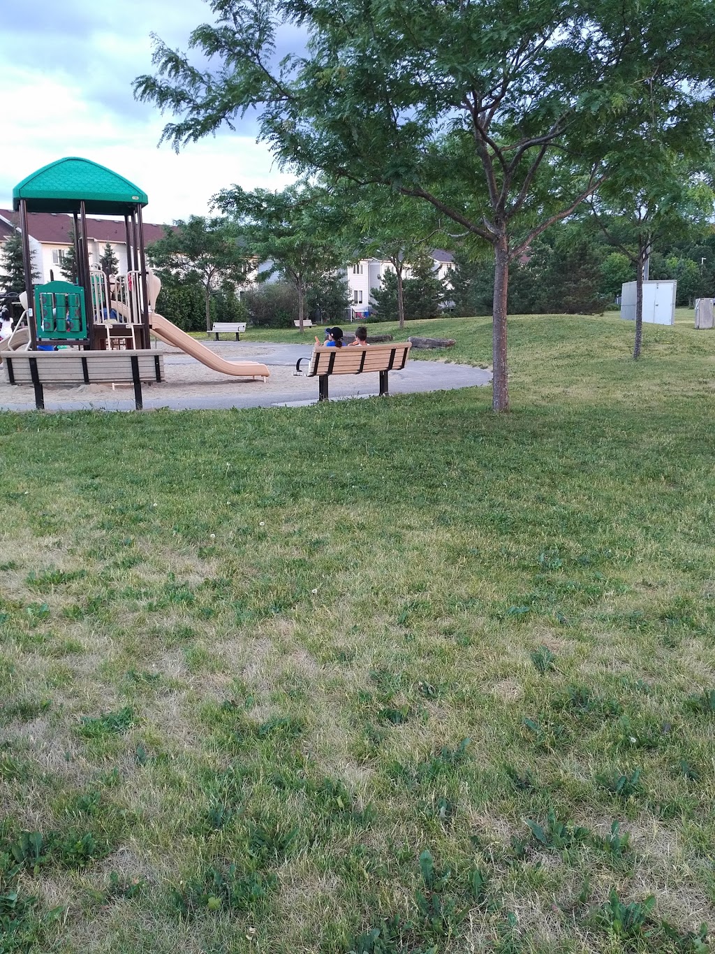 Grovehurst Park | 100 Grovehurst Dr, Nepean, ON K2G 6V8, Canada