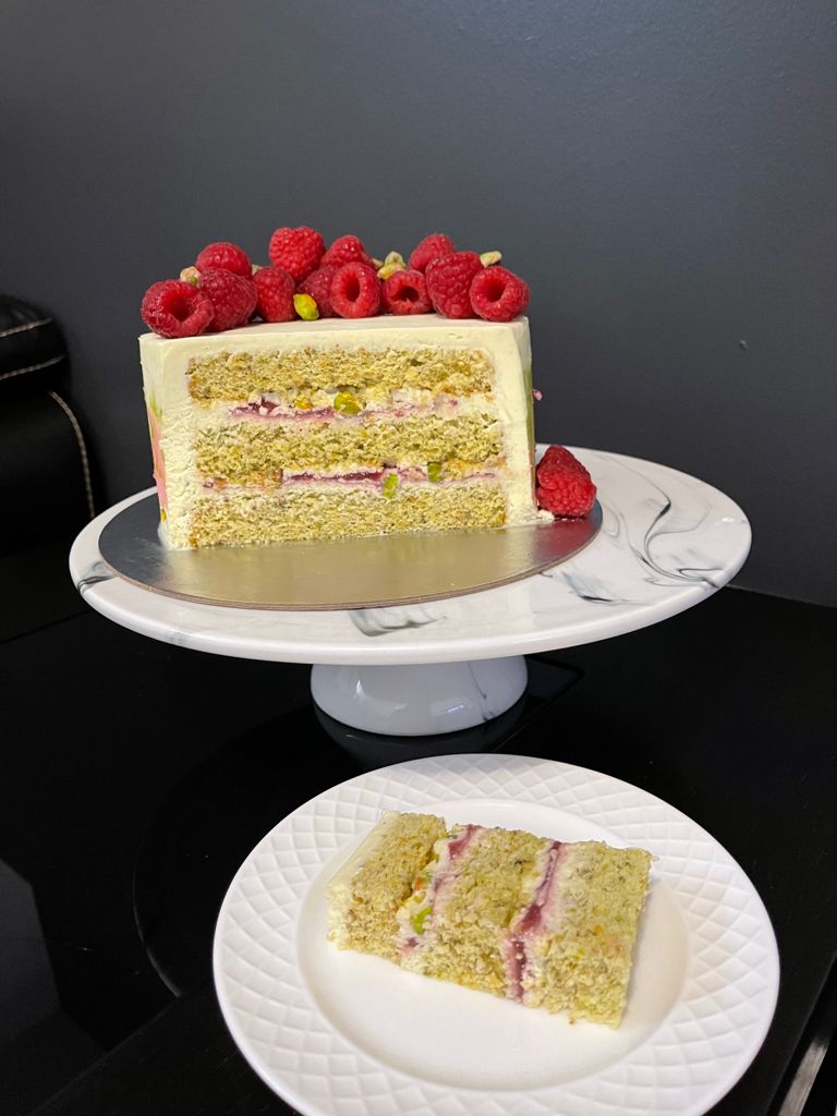 Veericakes | 1385 Ritson Rd S, Oshawa, ON L1J 7M3, Canada | Phone: (289) 886-2379