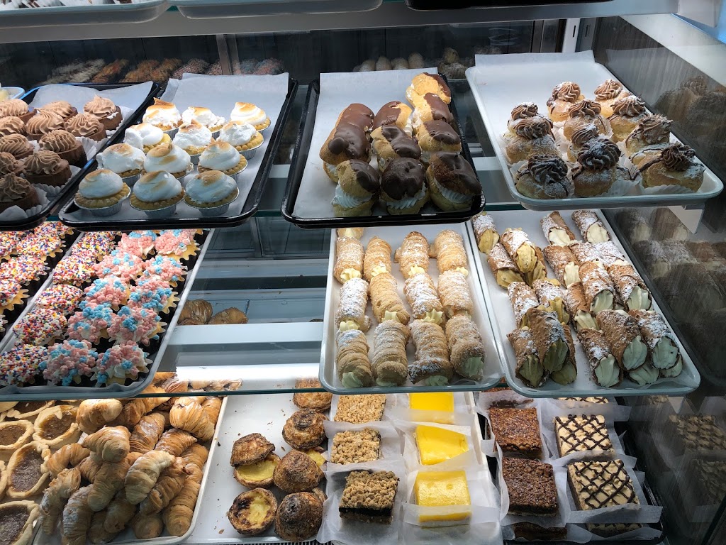 Cappuccino Bakery Bolton | 28 Queen St N, Bolton, ON L7E 1B9, Canada | Phone: (905) 951-6779