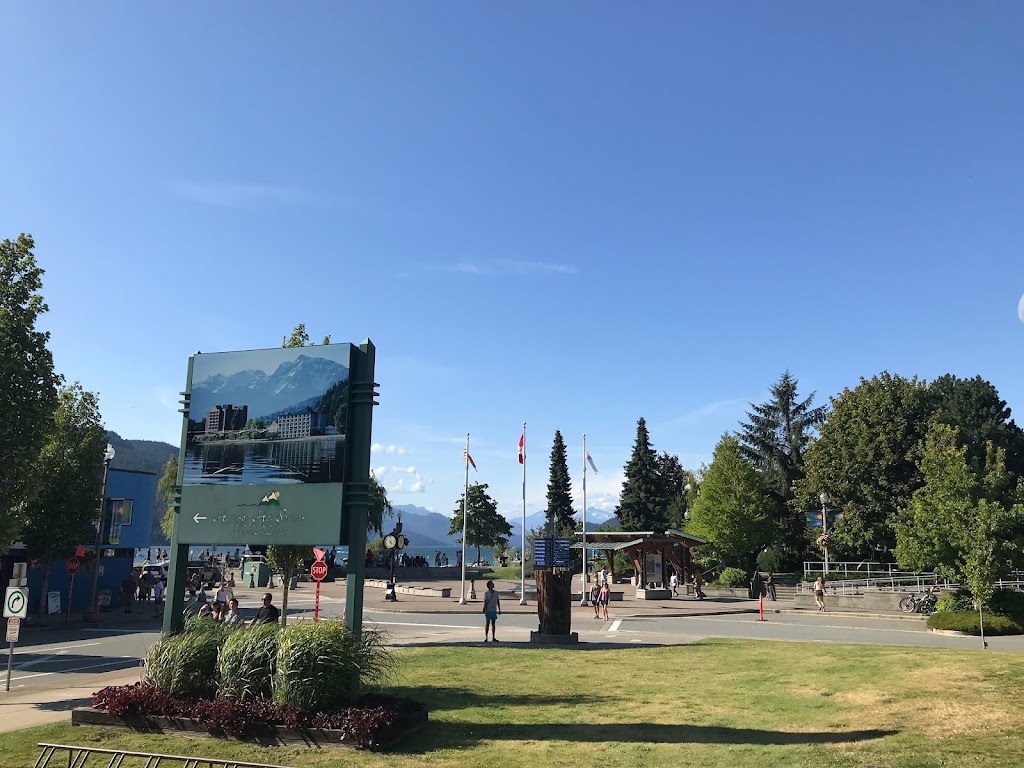 Harrison Hot Springs Mineral Pool | 101 Hot Springs Rd, Harrison Hot Springs, BC V0M 1K0, Canada | Phone: (604) 796-2244