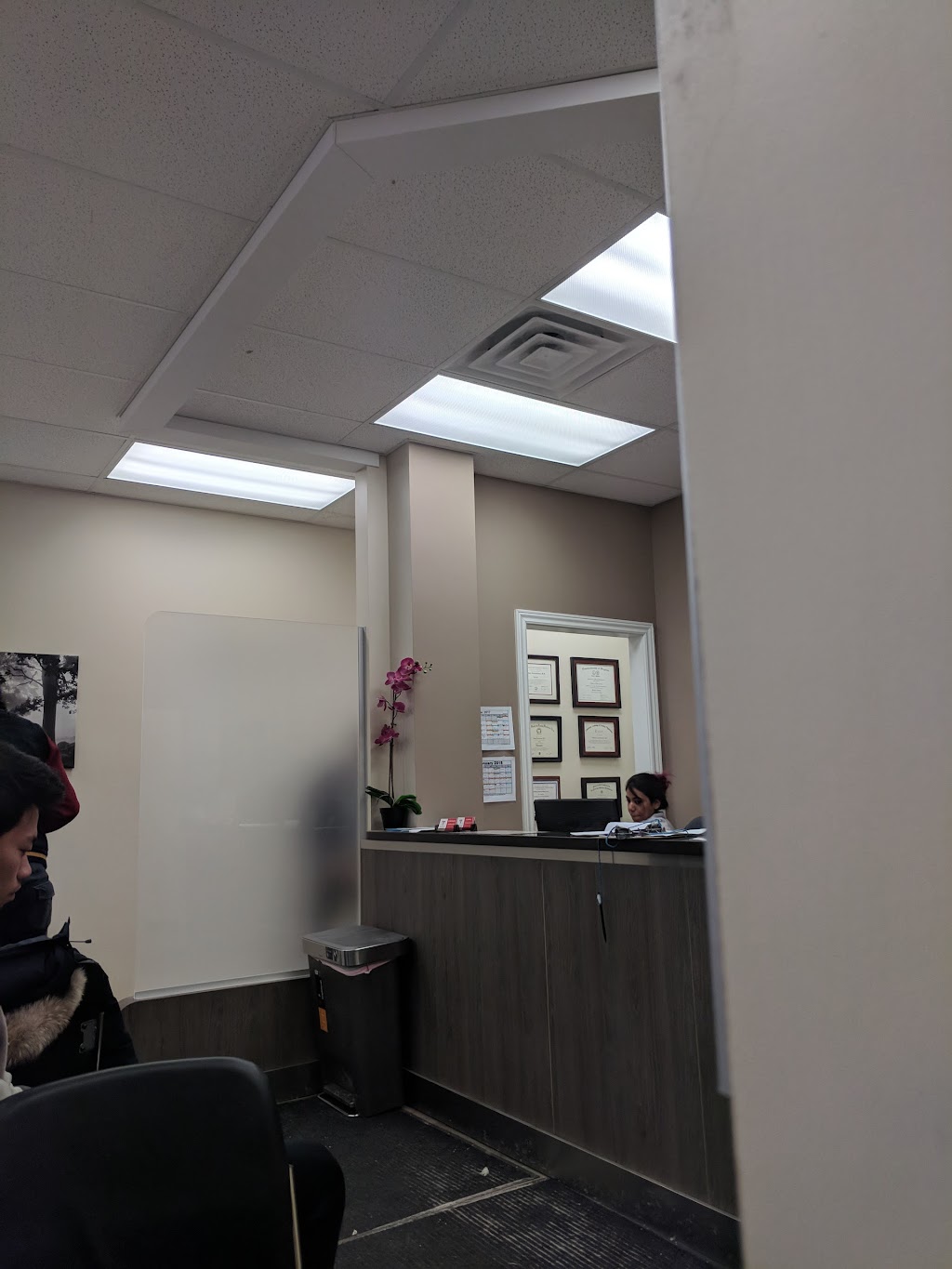 Yonge Elmwood Medical Clinic | 5025 Yonge St #201, North York, ON M2N 5P2, Canada | Phone: (647) 846-3777